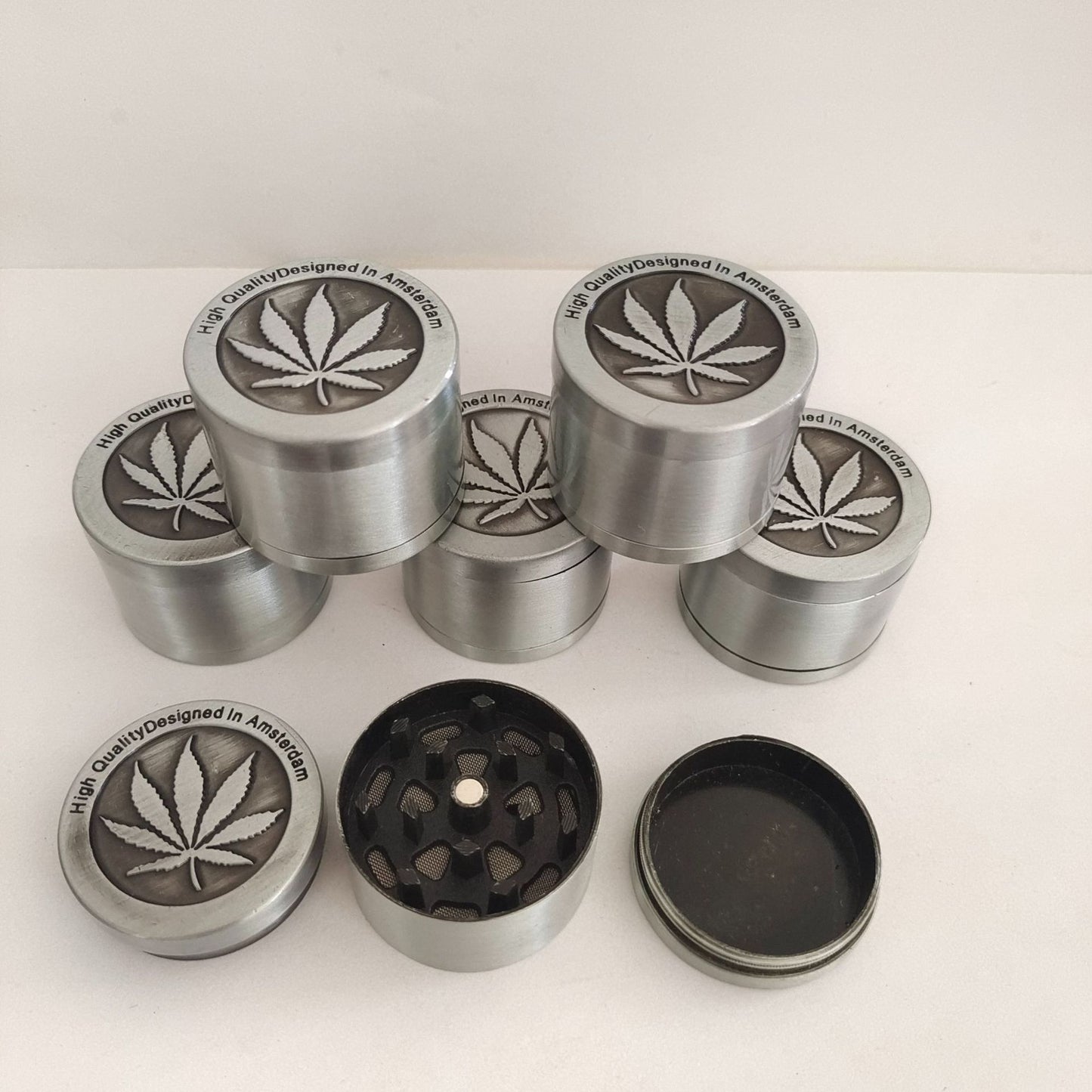 Zinc Alloy Maple Leaf 40mm Smoke Grinder