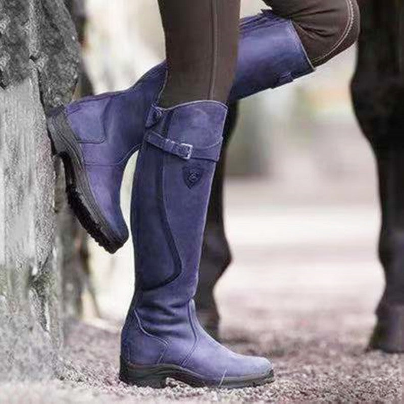 HighGlide-Stiefel für Damen von DocStride – Treten Sie mit unseren hohen Stiefeln für Damen in die Welt der Eleganz ein und bieten Sie bei jedem Schritt Stil und Komfort.