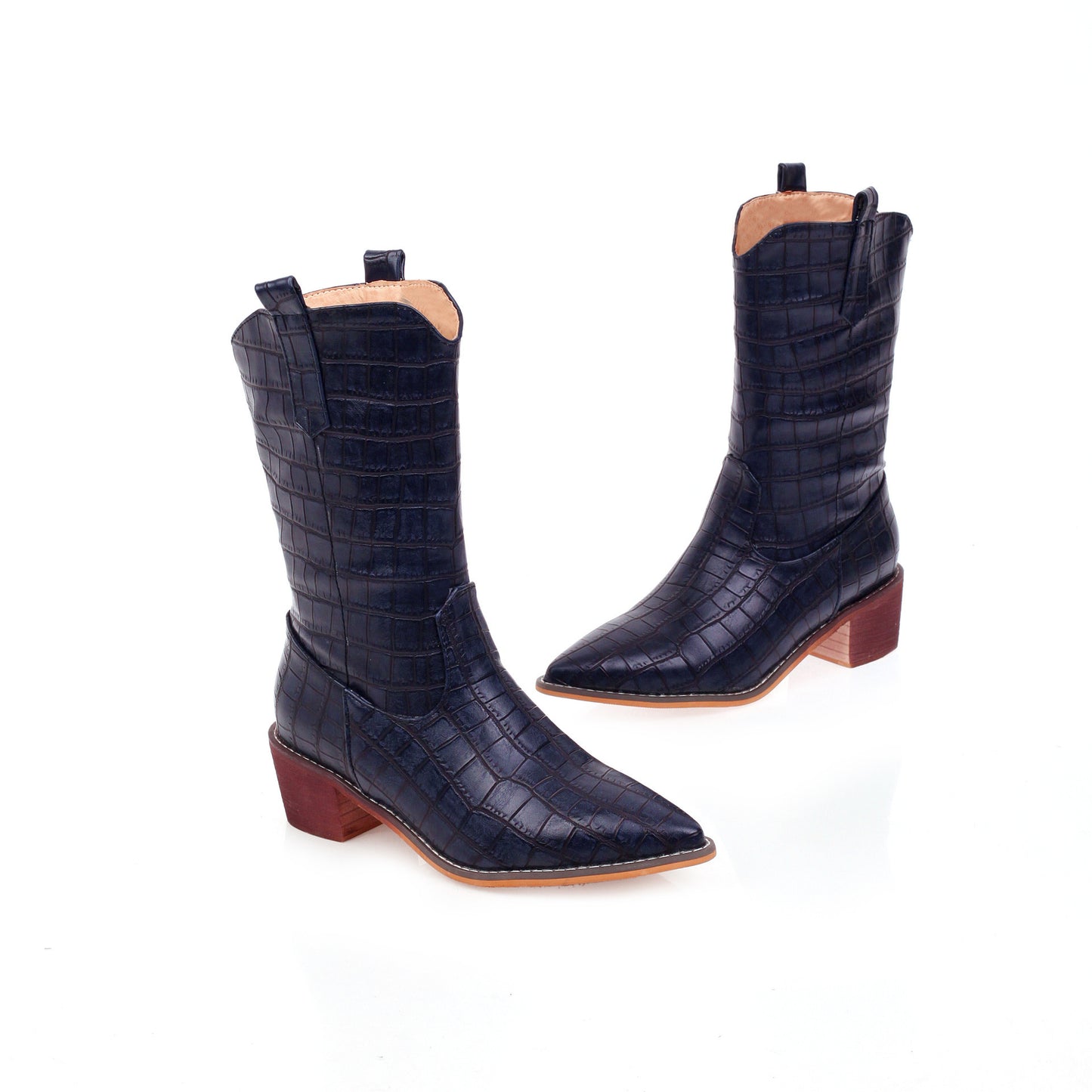 ChunkFemme-Stiefel von DocStride – Setzen Sie ein starkes Statement mit unseren klobigen Stiefeln für Damen, die Stil und Komfort für einen mühelos schicken Look kombinieren.