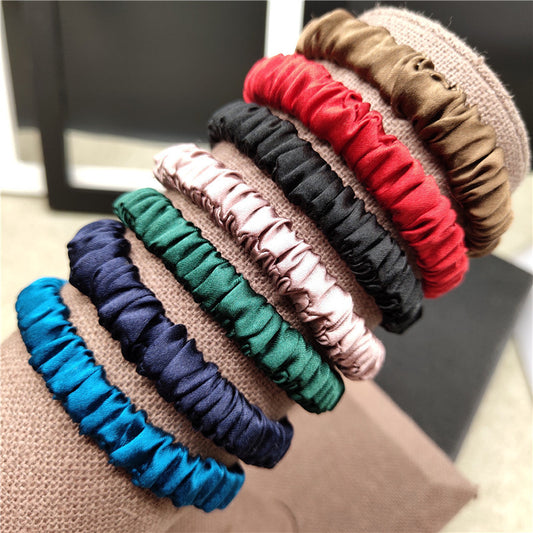 Silk seamless hair tie