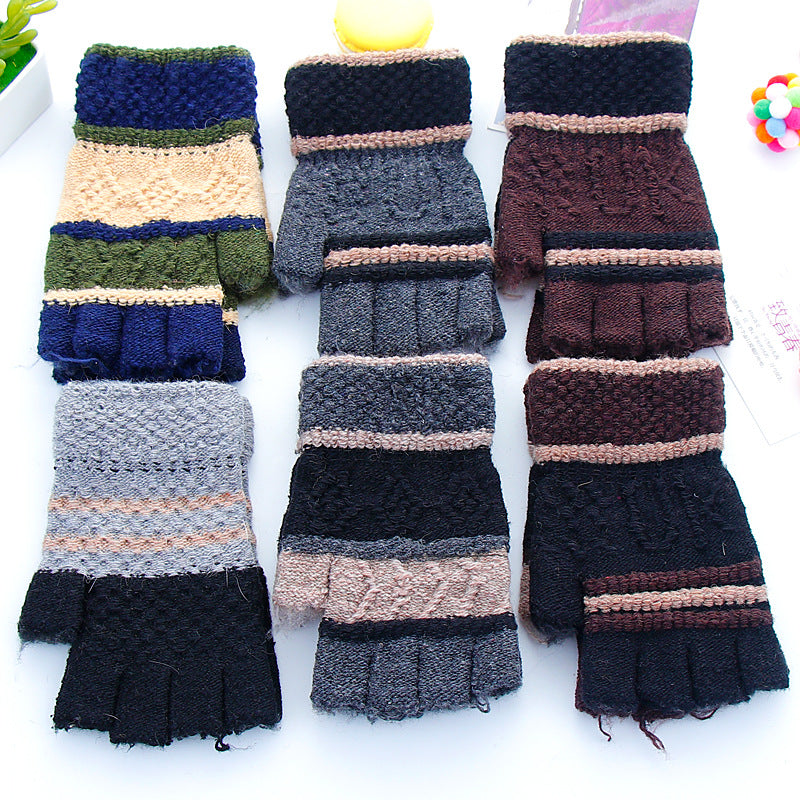 Warm knitted gloves