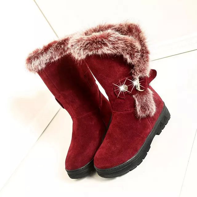 Thick bottom and plush fur boots