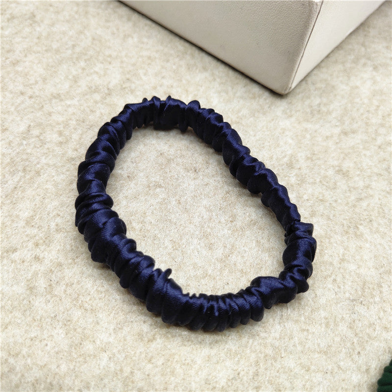 Silk seamless hair tie