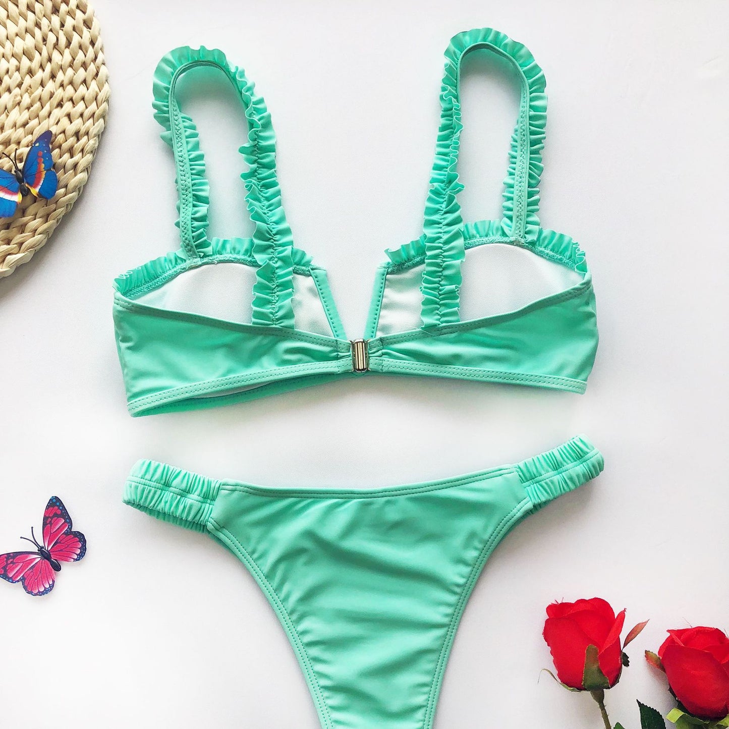 Ruffled V-neck bikini