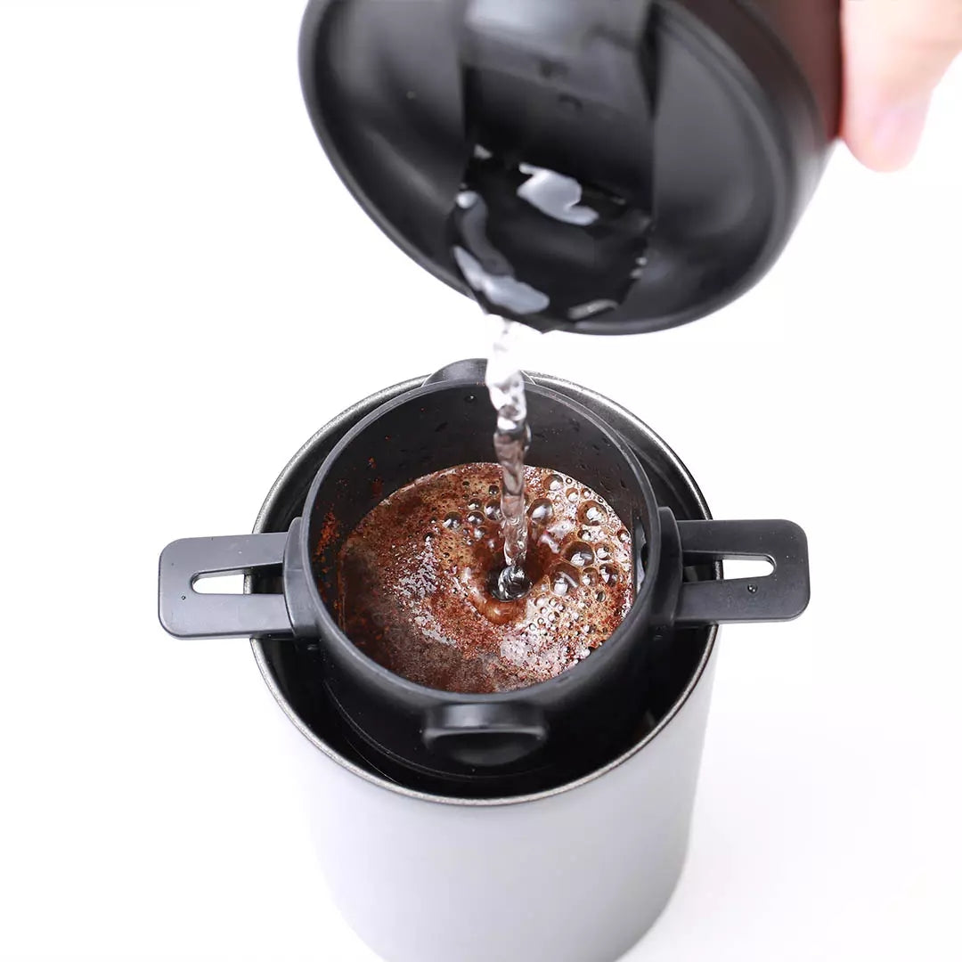 Small portable coffee maker for home and office use