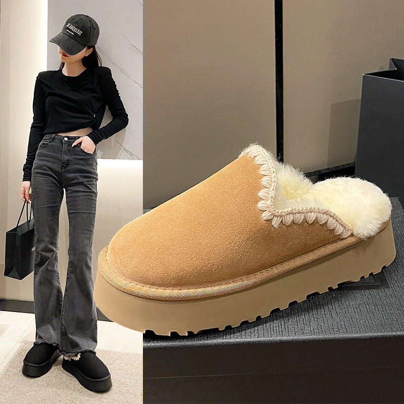 LaceFlair: Ethnic style thick-soled snow boots with warm cotton padding and short slippers for a trendy winter look.