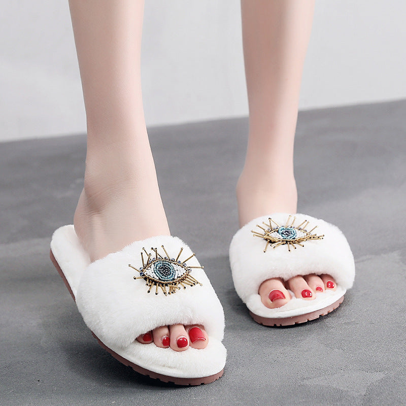 LashLuxe: Eyelash slippers that add a playful touch to your style.