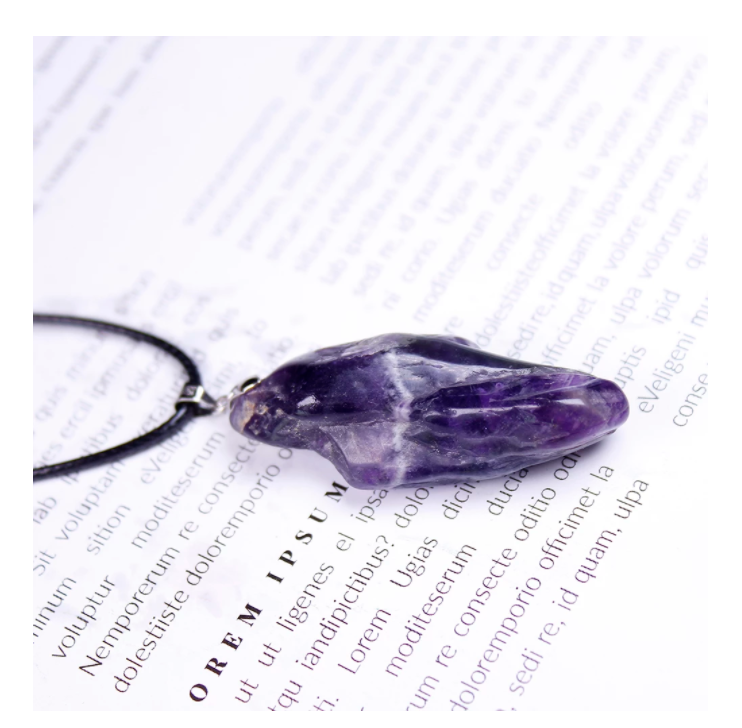 Natürlicher Fantasy Amethyst Hundezähne Anhänger Kristall Zähne Schmuck Lederband Halskette