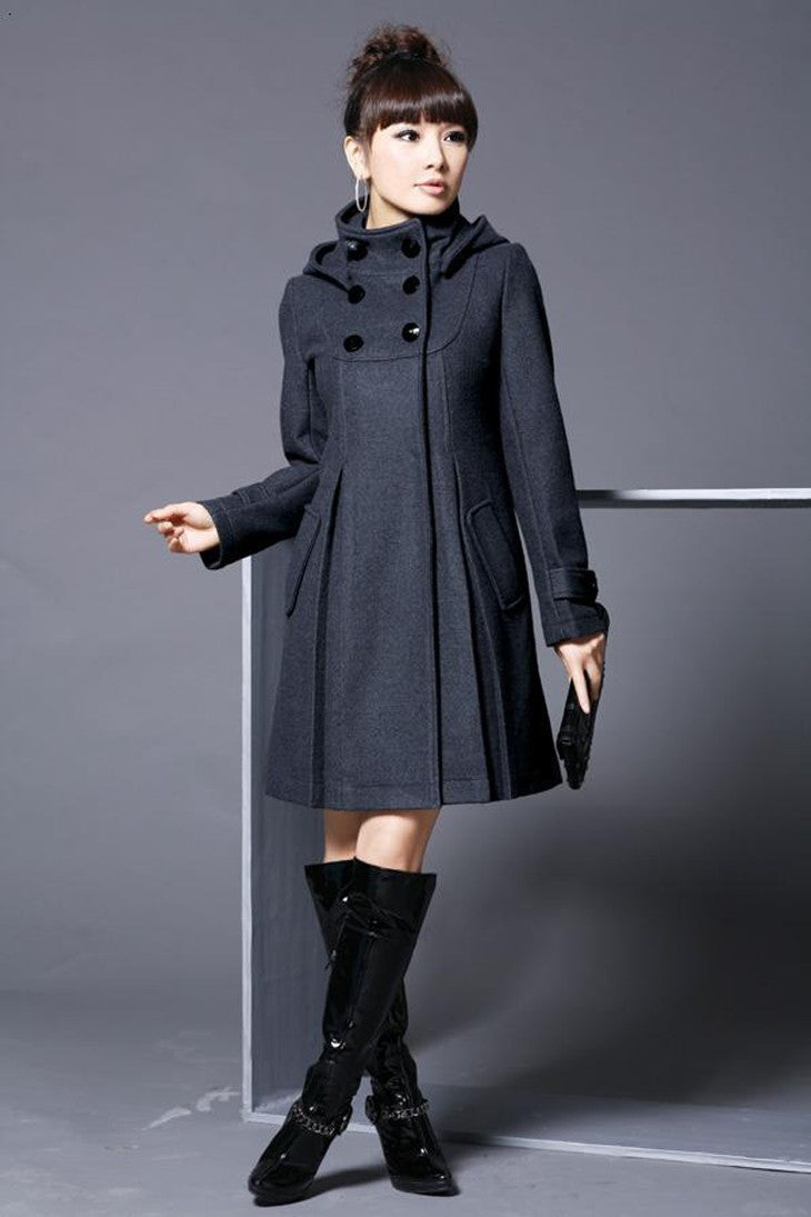 WoolenHaven: Wollmantel mit zweireihigem Cape-Trenchcoat mit Kapuze für ein stilvolles und warmes Ensemble.