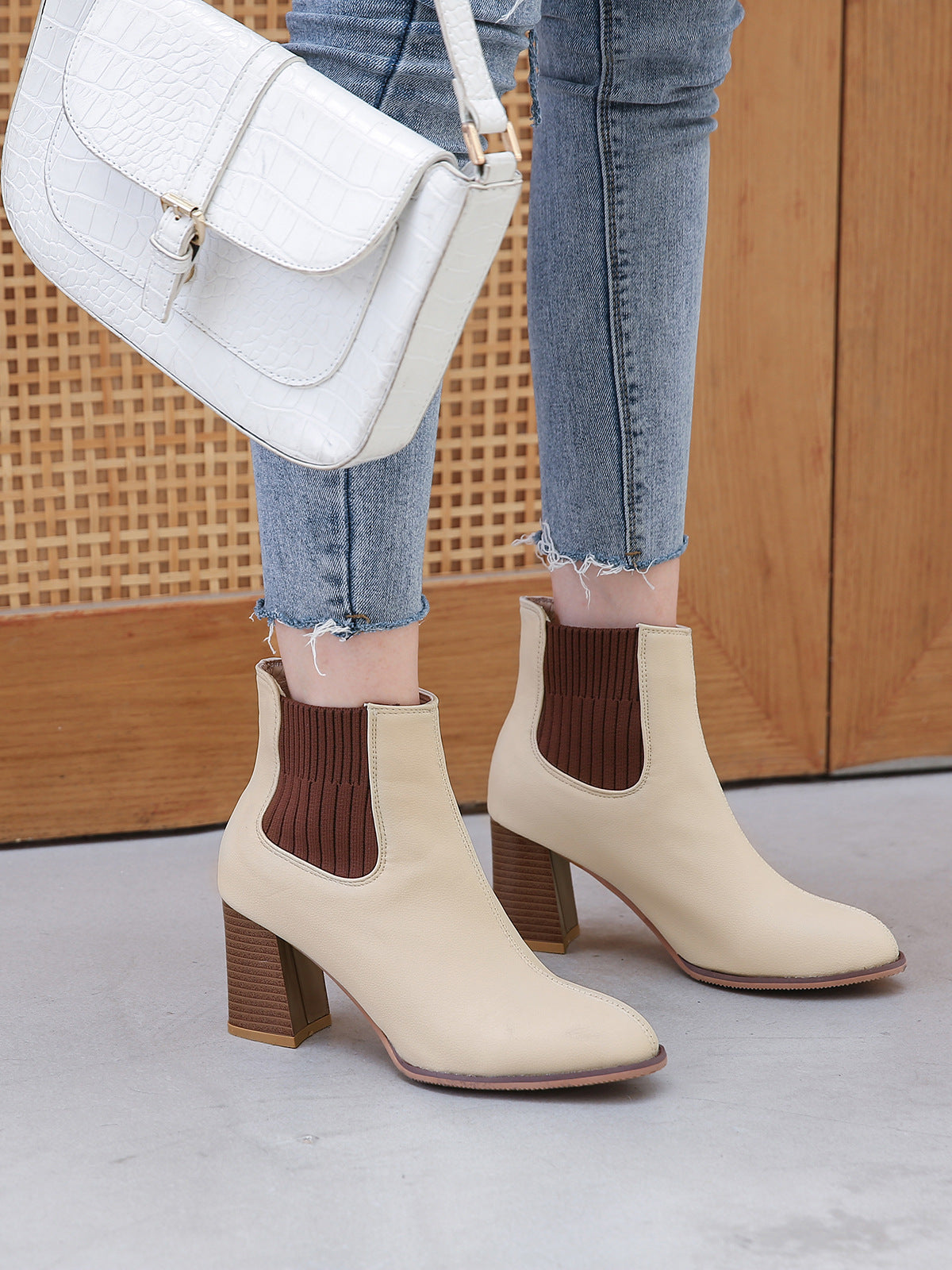 Women's elastic band boots