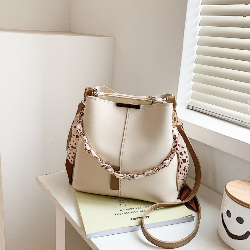 LuxeAura: The Summer Fashion Shoulder Bag, a casual and chic accessory designed for women's everyday style.