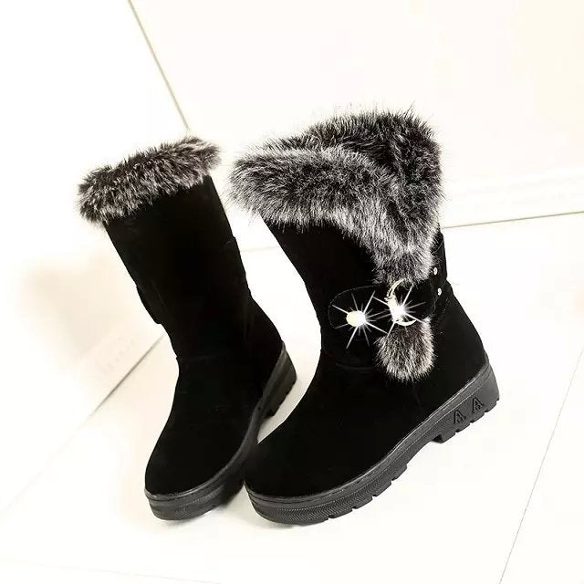 Thick bottom and plush fur boots