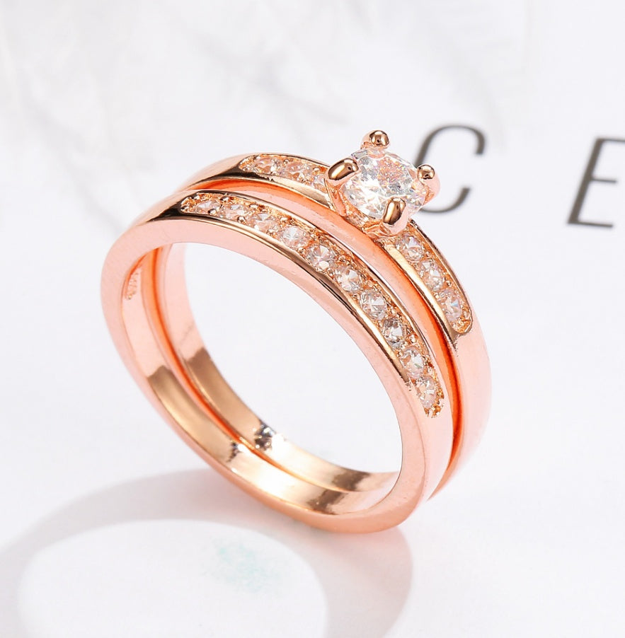 Roségoldring mit Diamanten