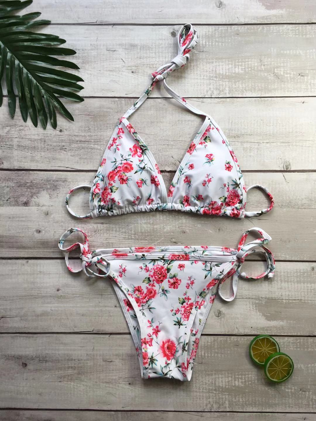 Triangle print bikini