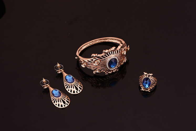 Halskette, Ohrringe, Armband, Ringset