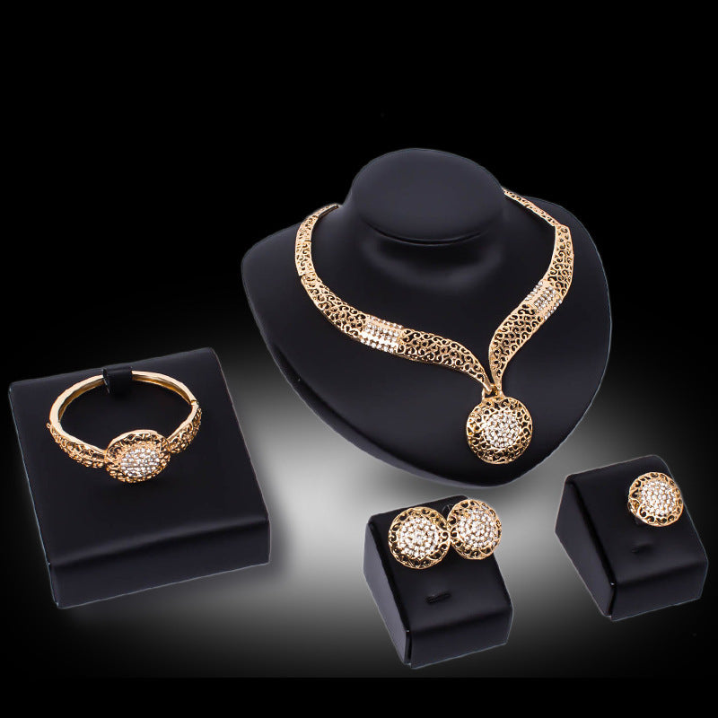 Halskette, Ohrringe, Ring, Schmuck, vierteiliges Set