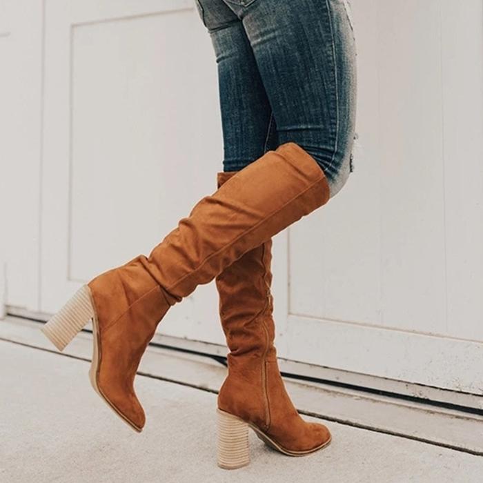 Step back in time with LunaVintage's Block Heel Retro High Boots—where timeless style meets modern comfort for a chic revival.