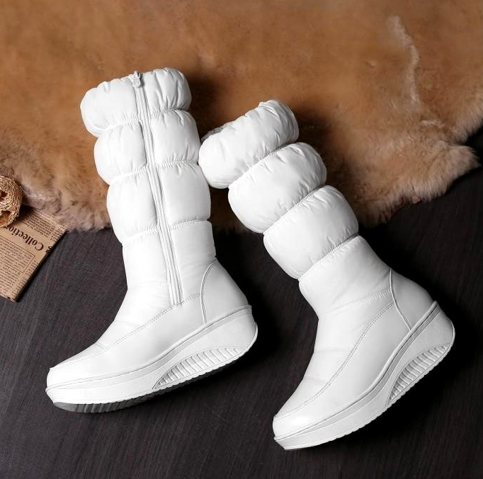 New waterproof down snow boots in winter