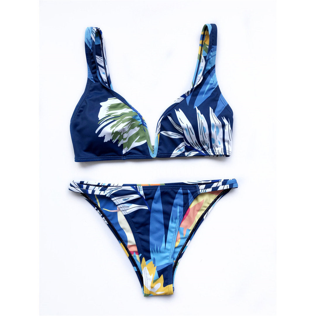 V-shaped print bikini