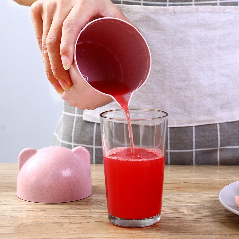 Straw manual juicer