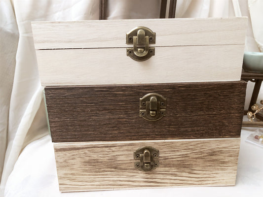 Wooden jewelry box