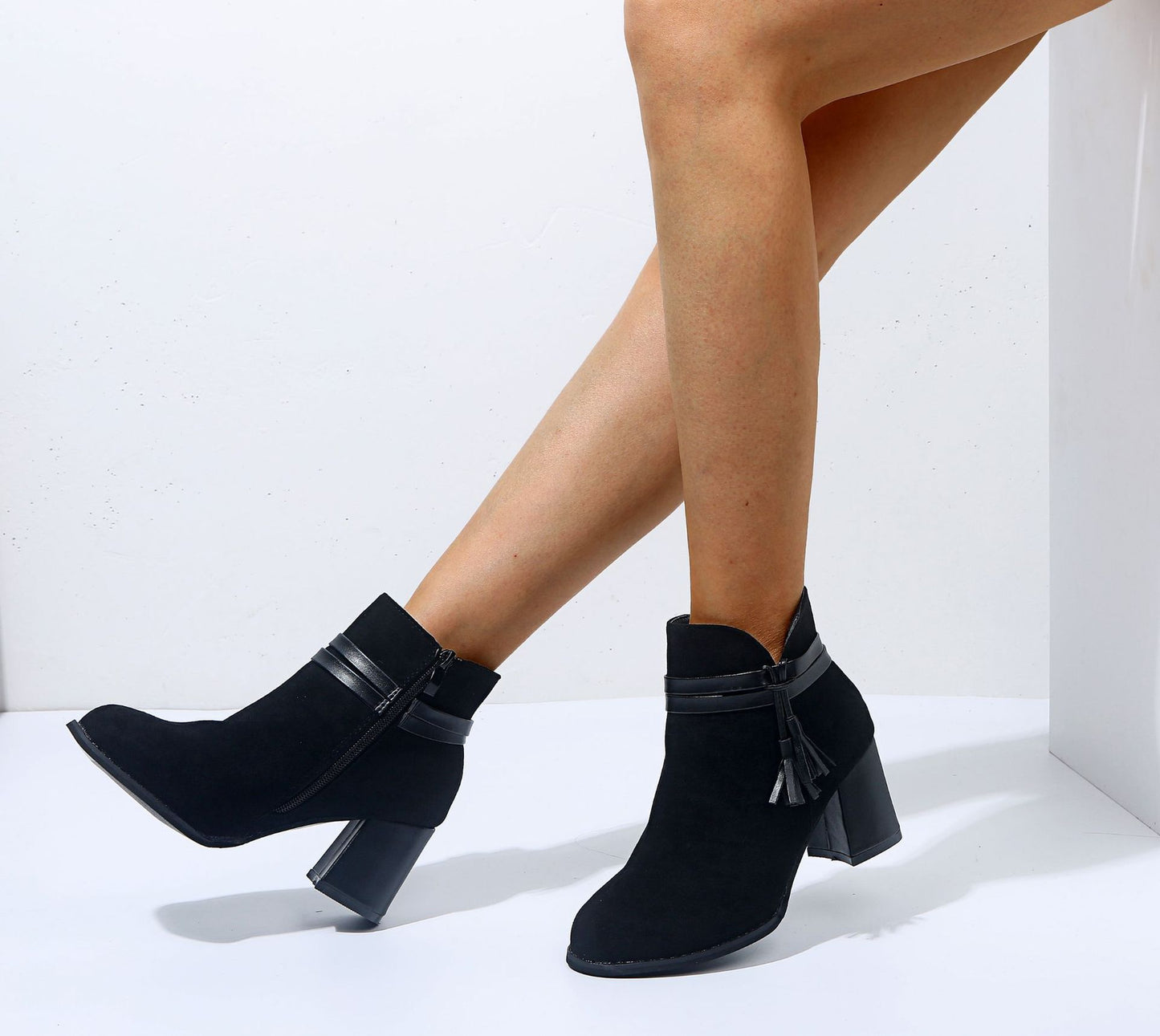 Round toe belt buckle low-top women's boots