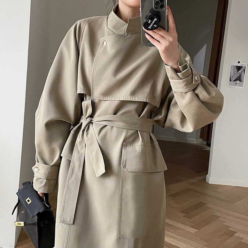 Langer modischer Trenchcoat für Damen