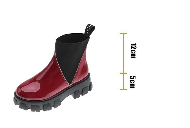 BritRise Plateaustiefel von DocStride – Kombinieren Sie britischen Stil mit modernem Flair in unseren Plateaustiefeln, perfekt, um jedem Outfit Größe und Eleganz zu verleihen.