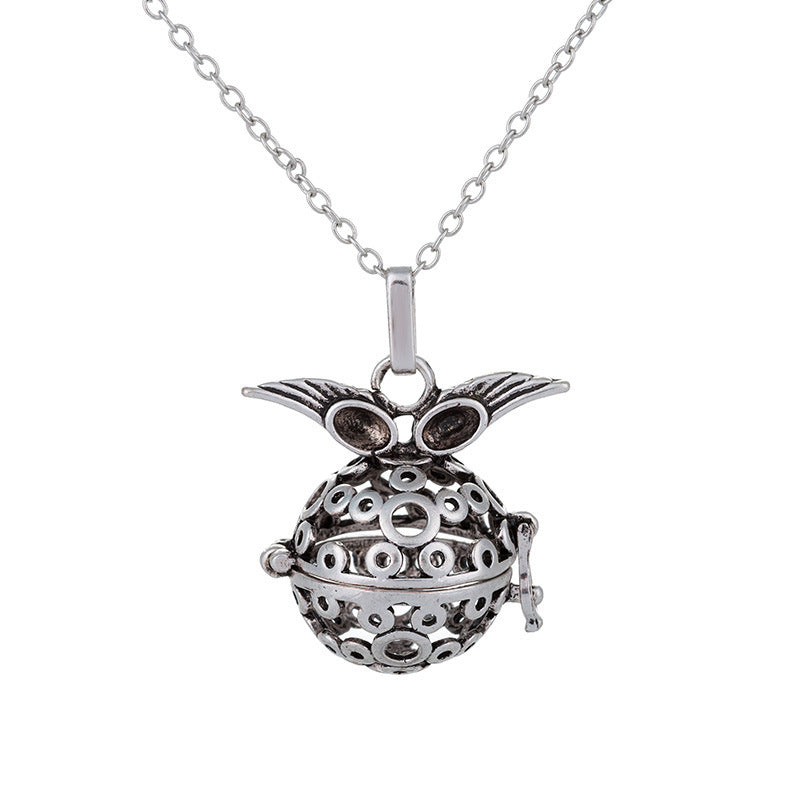 Essence Elysium: Sweater Chain with Perfume Pendant