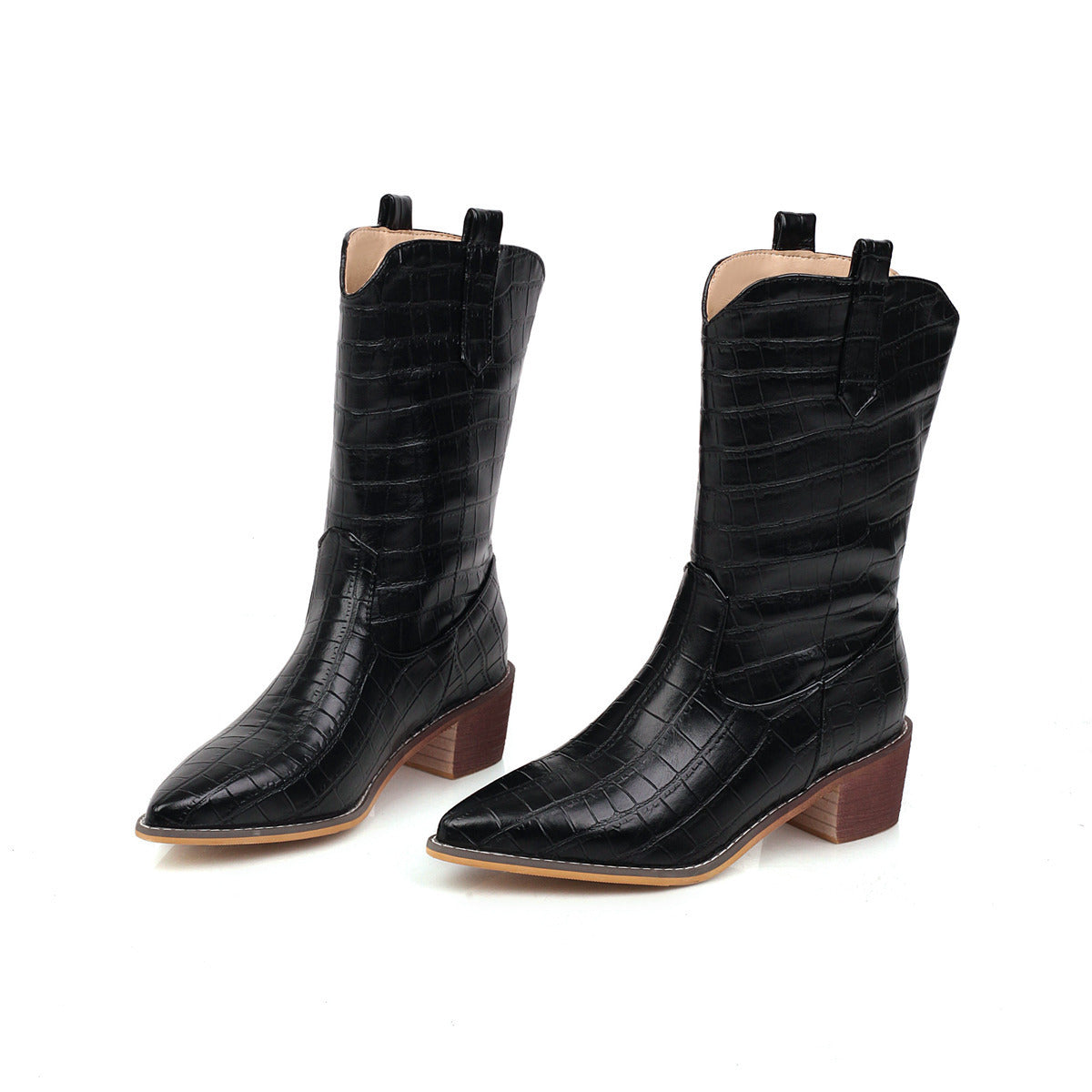 ChunkFemme-Stiefel von DocStride – Setzen Sie ein starkes Statement mit unseren klobigen Stiefeln für Damen, die Stil und Komfort für einen mühelos schicken Look kombinieren.