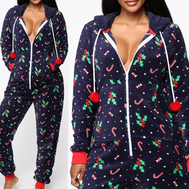 FestiveDreams: Hooded Christmas pajamas set for cozy women's nightwear.