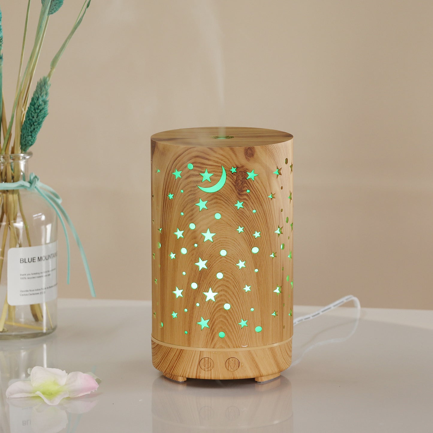 Neu Kreativer Luftbefeuchter mit Sternenhimmel, Mini-Luftbefeuchter für den Schreibtisch, Büro, Zuhause, tragbarer bunter hohler Aroma-Diffusor