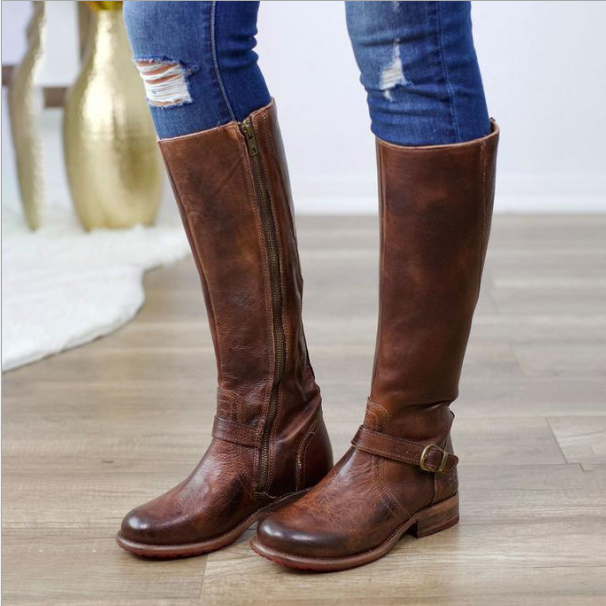 Introducing Bespoke Elegance—YourLi's Customized Women's Knight Boots, a perfect blend of style and individuality for a fashion-forward stride.