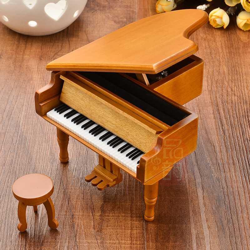 Triangle ordinary movement wooden music box