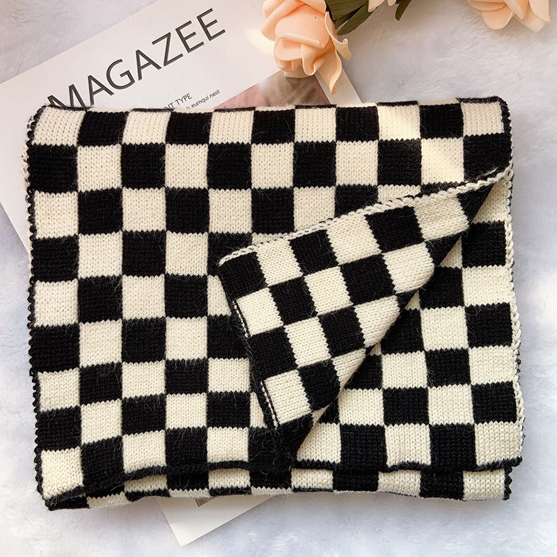 Checkerboard plaid knitted scarf for women autumn and winter black and white plaid scarf