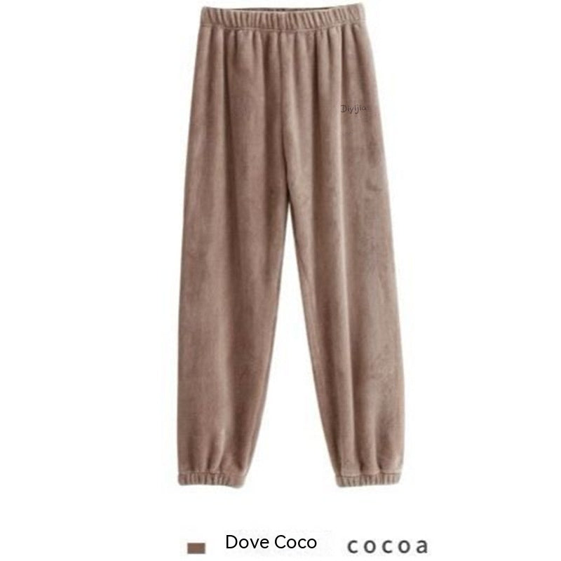 WarmLounge: Thermal coral fleece baggy pajama pants for cozy leisure.