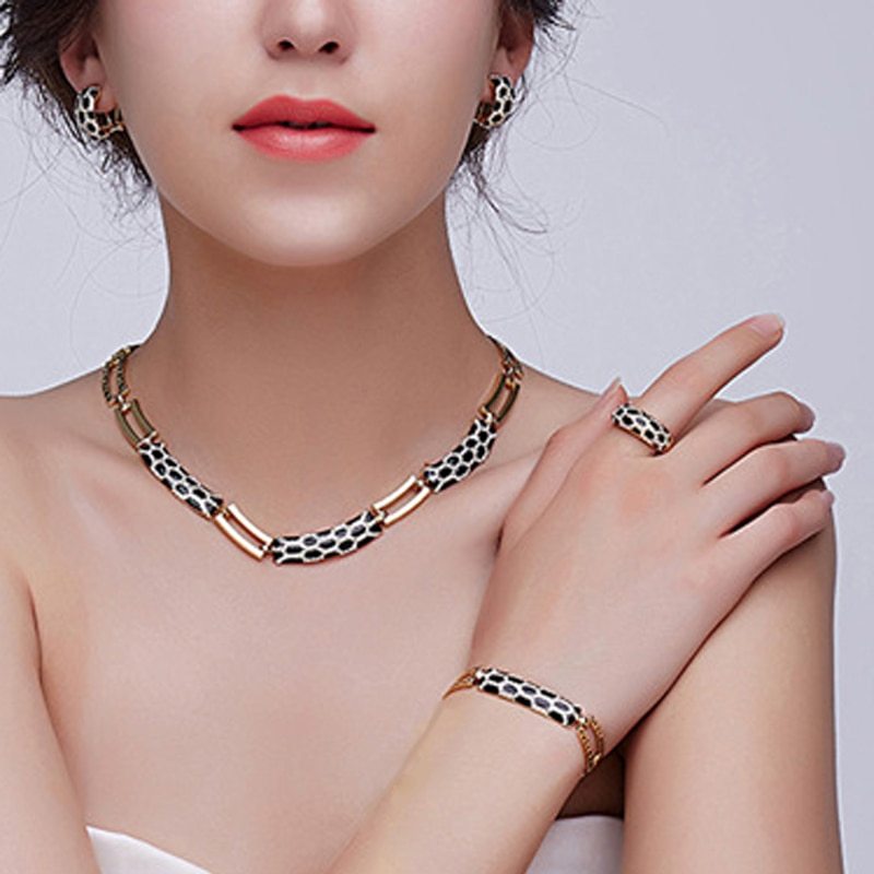 Neues Diamant-Ohrring-Halsketten-Set im koreanischen Stil