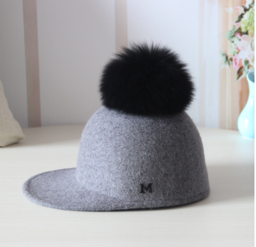 Big Fox Fur Ball Hat Female Winter Rider Hat Woolen Equestrian Cap Duck Tongue Baseball