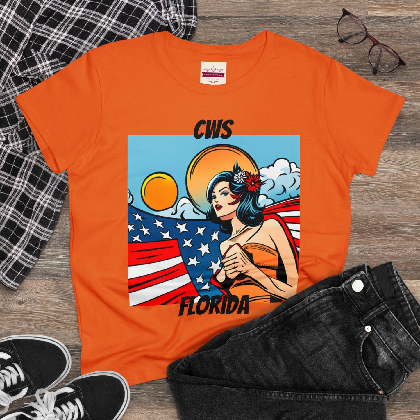 CWS Damen-T-Shirt aus mittelschwerer Baumwolle mit USA-Flagge von Cozy Winter Store (Versand nur innerhalb der USA)