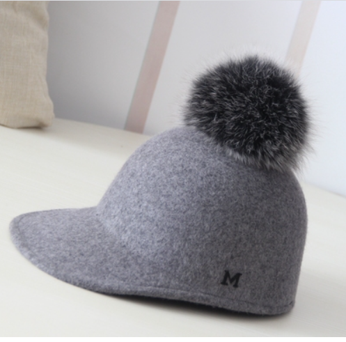 Big Fox Fur Ball Hat Female Winter Rider Hat Woolen Equestrian Cap Duck Tongue Baseball