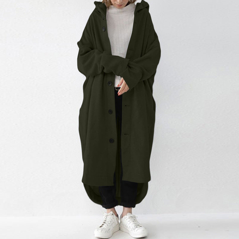 Trendy Charm: Modischer Trenchcoat der besonderen Art für die Damenbekleidung.