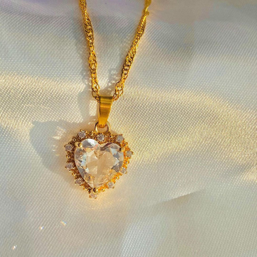 Bunte Strass-Halskette in Herzform, Liebes-Gold-Schlüsselbeinkette, personalisierter Schmuck für Frauen zum Valentinstag