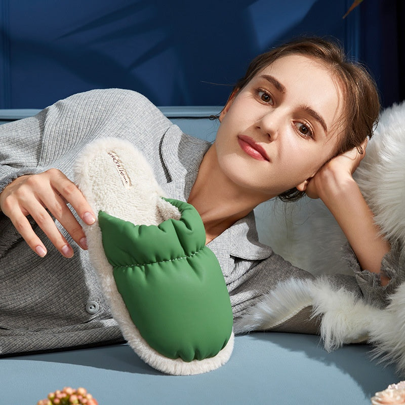 ThermalChic: New ladies' cotton slippers for stylish and warm comfort.