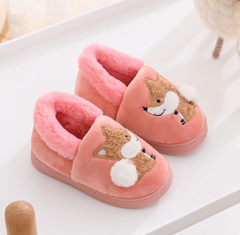 TinyToes: Cotton slippers for children and women, cozy comfort for all.