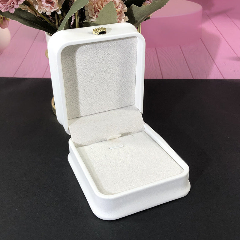 Waist Tight Crown Jewelry Box White