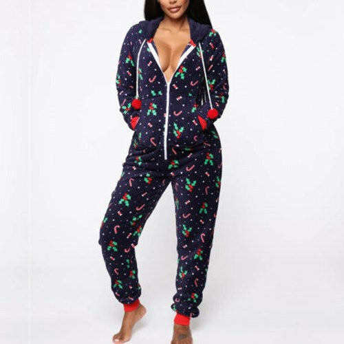 FestiveDreams: Hooded Christmas pajamas set for cozy women's nightwear.