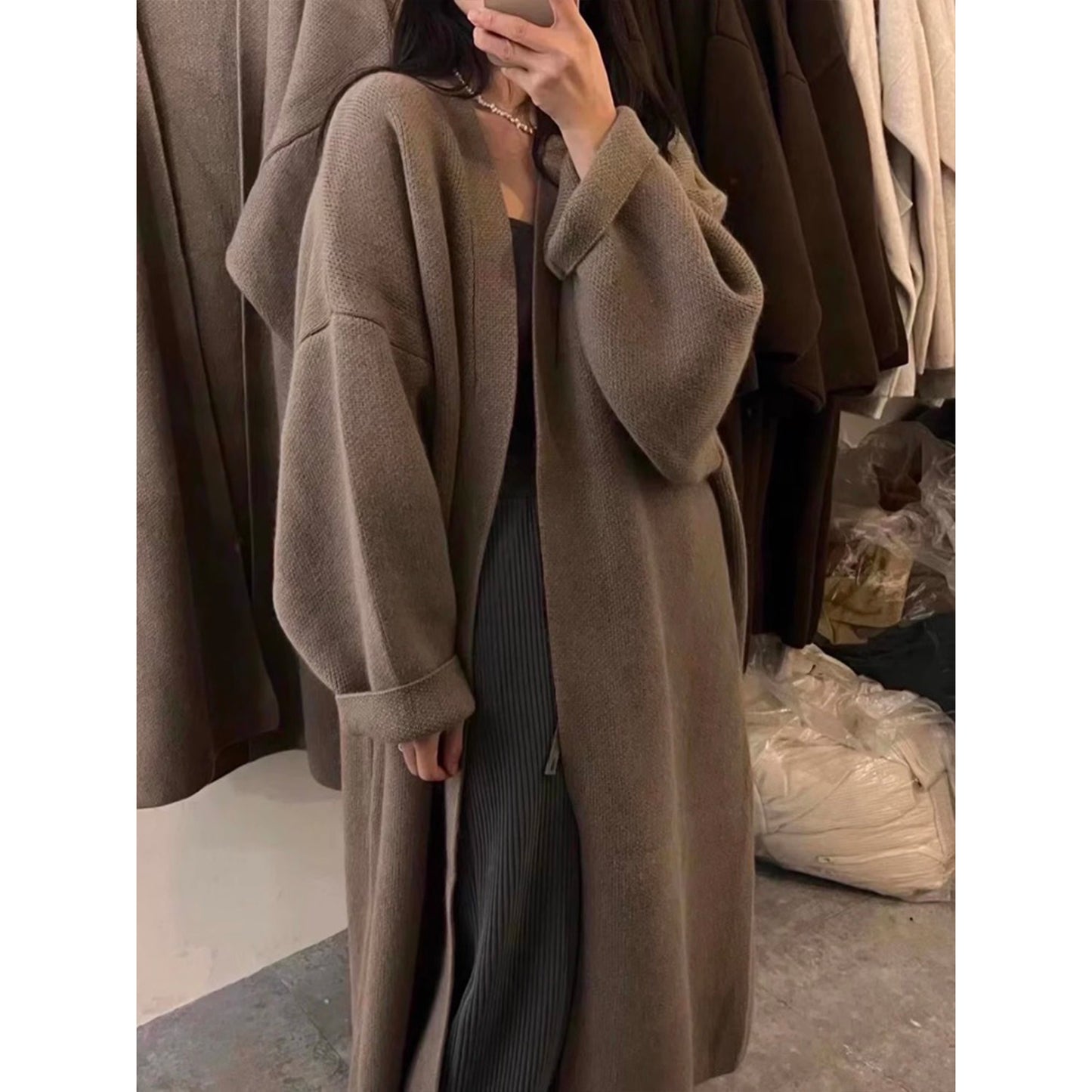 Sweter rozpinany w kolorze khaki, płaszcz damski, długi kardigan, płaszcz wełniany, luźny styl, płaszcz maxi w dużych rozmiarach, stroje biurowe, odzież jesienna