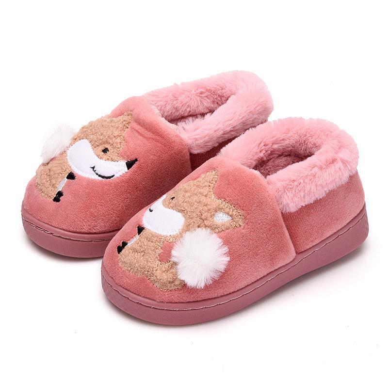 TinyToes: Cotton slippers for children and women, cozy comfort for all.