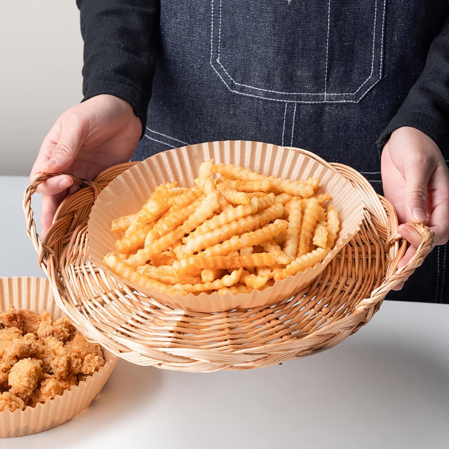 Beztłuszczowa frytkownica Papierowa żywność Jednorazowa papierowa wyściółka Airfryer Kuchenki kuchenne Olejoodporna płyta grillowa Frytownica do gotowania na parze Akcesoria do pieczenia