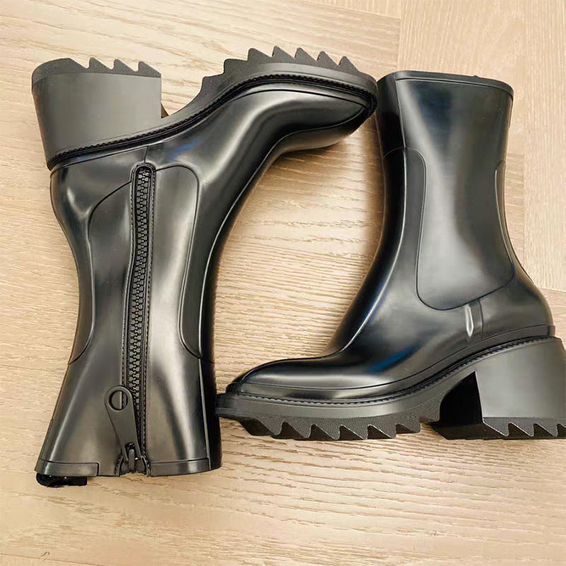 Wavy thick-soled middle boots